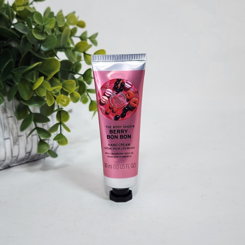 The Body Shop Berry Bon Bon Hand Cream 1 fl oz / 30 ml